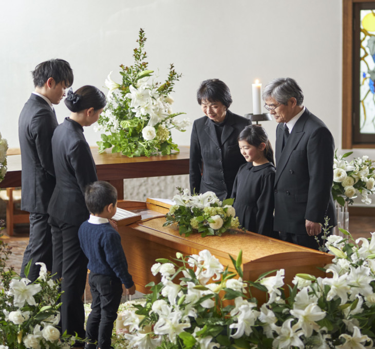葬式 の 行列